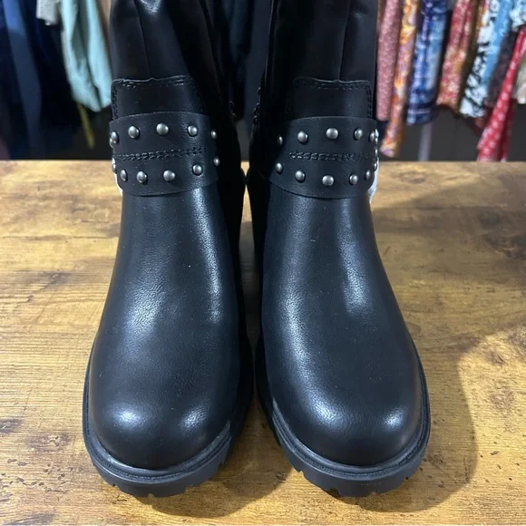 Frye and Co. Adriane Stacked Heel Boots in Black NWT 7.5M - Picture 4 of 9